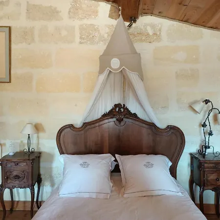 Les Logis De Lestiac Bed and Breakfast Buitenkant foto